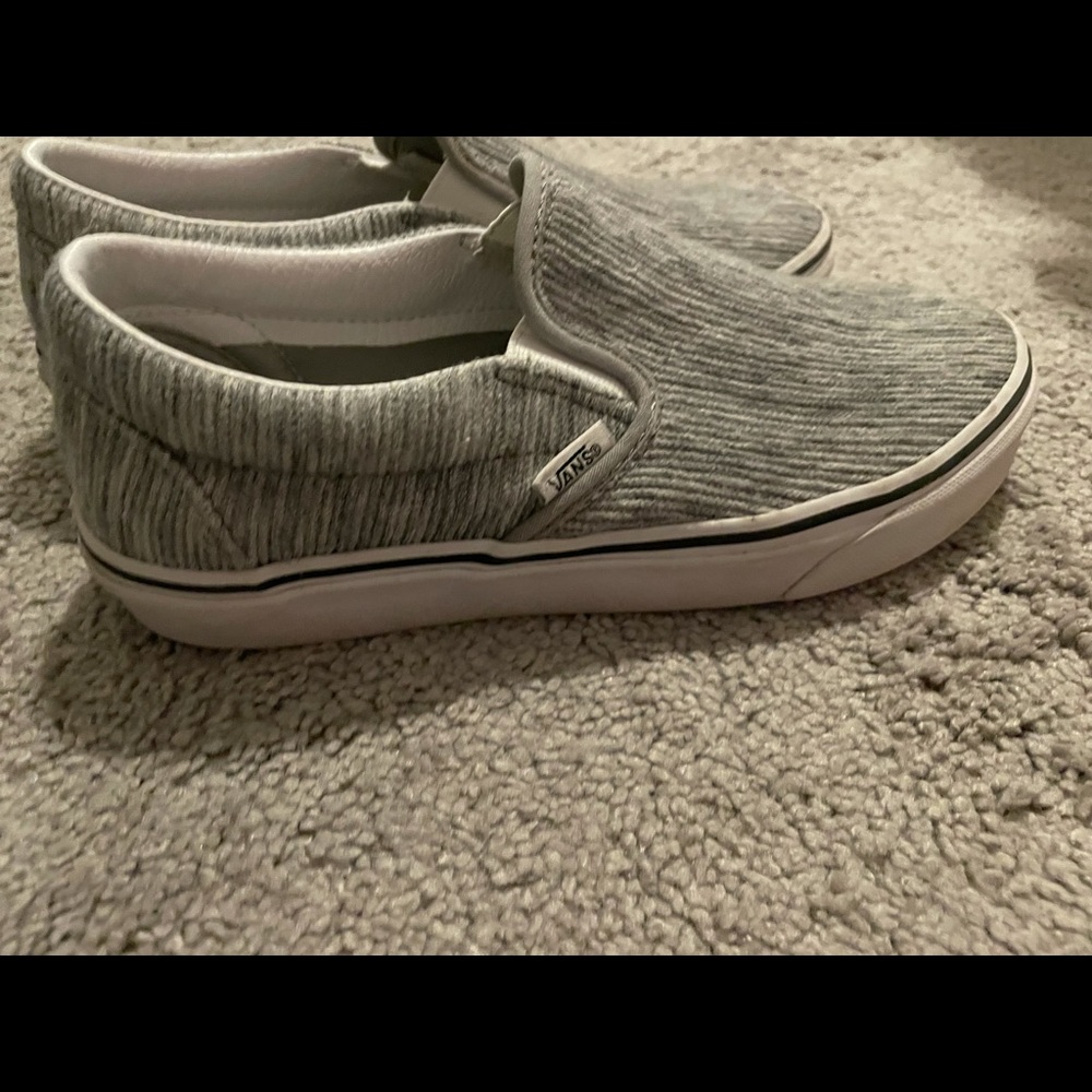 Vans women size 7 - Picture 2 of 3